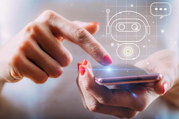 Se observa un celular dónde lo manipula unas manos Se observa un celular dónde lo manipula unas manos